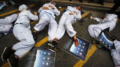 Фото - Рабочие массово бегут с завода по производству iPhone в Китае из-за карантина и голода